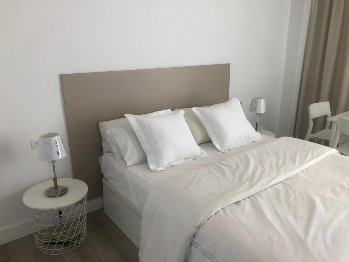 Carihuela Beach Apartamentos Torremolinos Eksteriør billede
