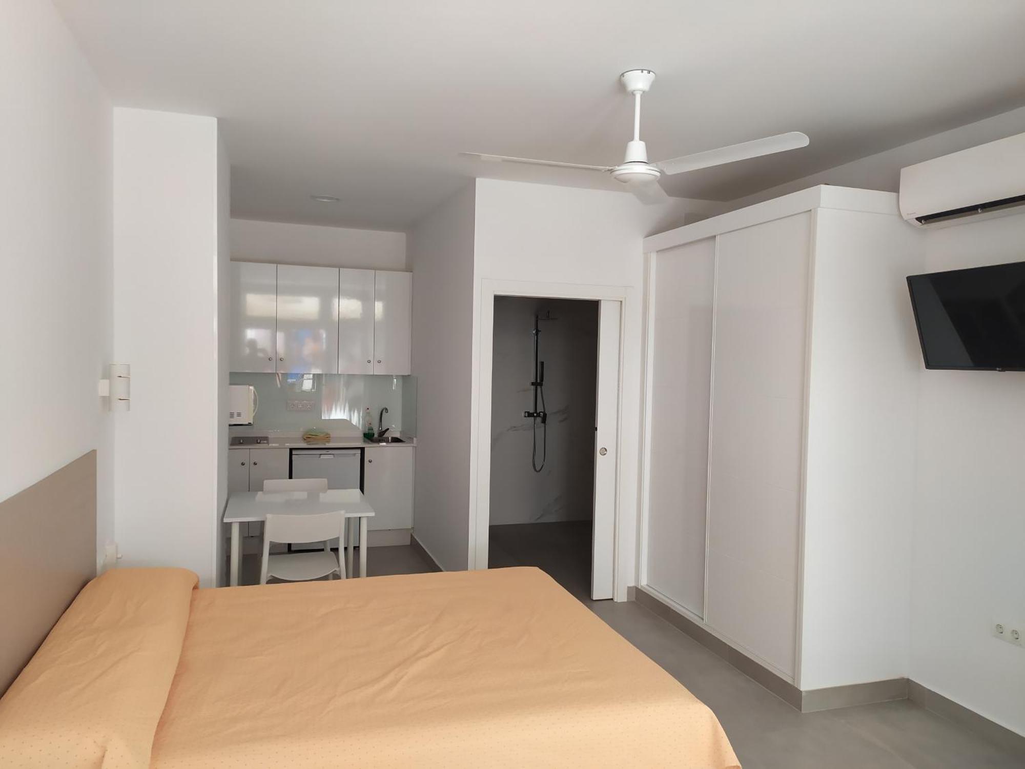 Carihuela Beach Apartamentos Torremolinos Eksteriør billede