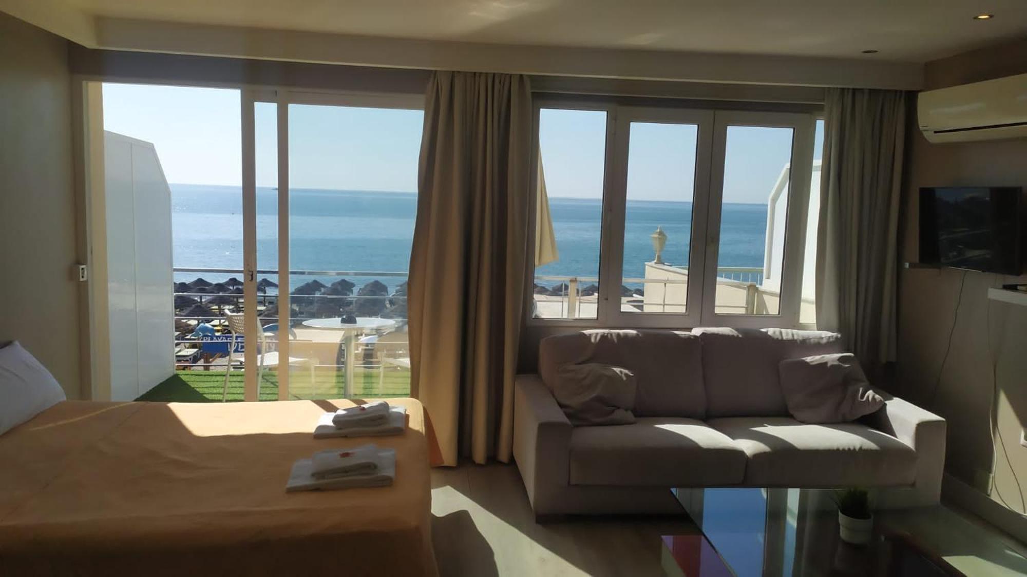 Carihuela Beach Apartamentos Torremolinos Eksteriør billede