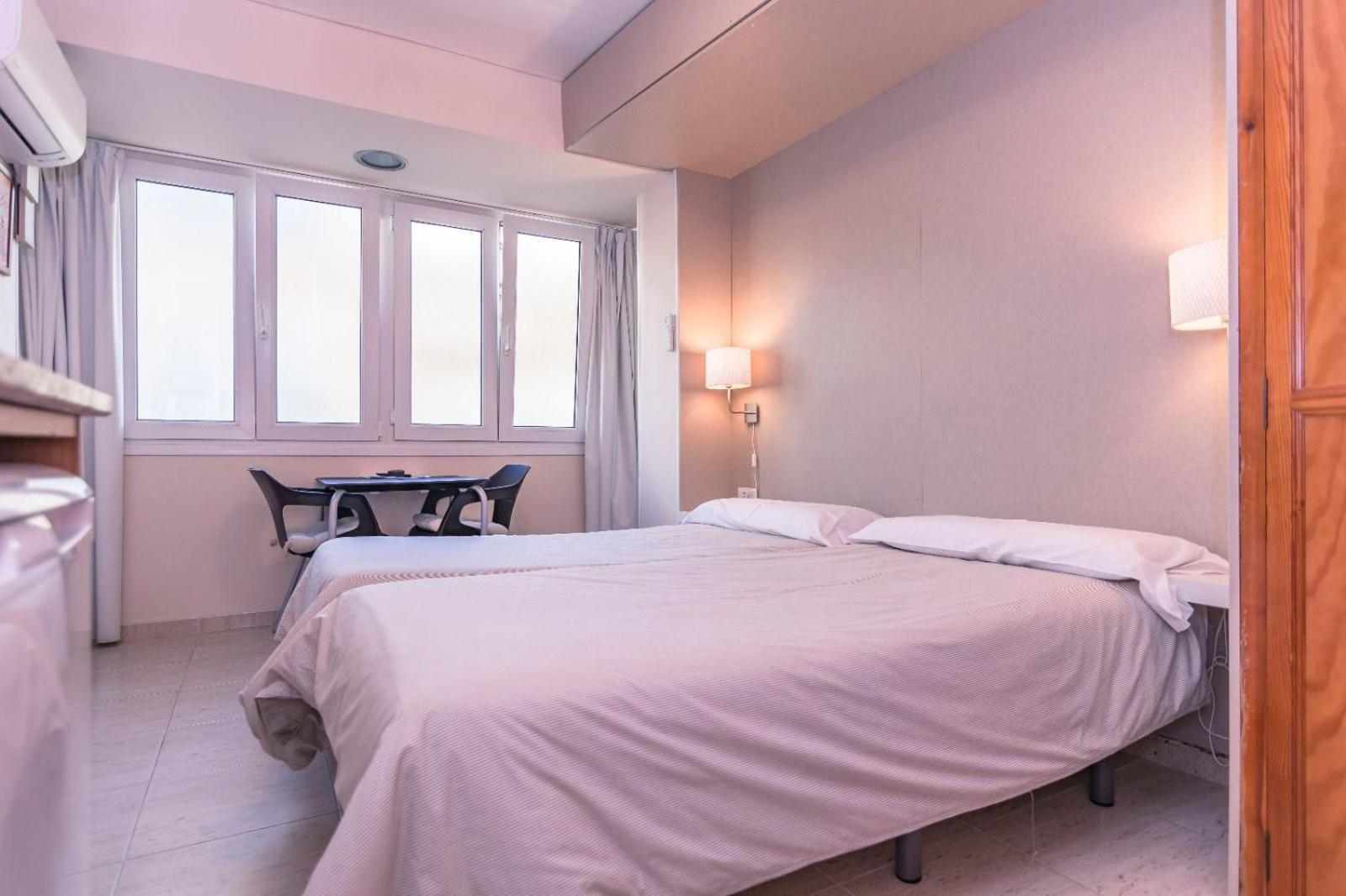 Carihuela Beach Apartamentos Torremolinos Eksteriør billede