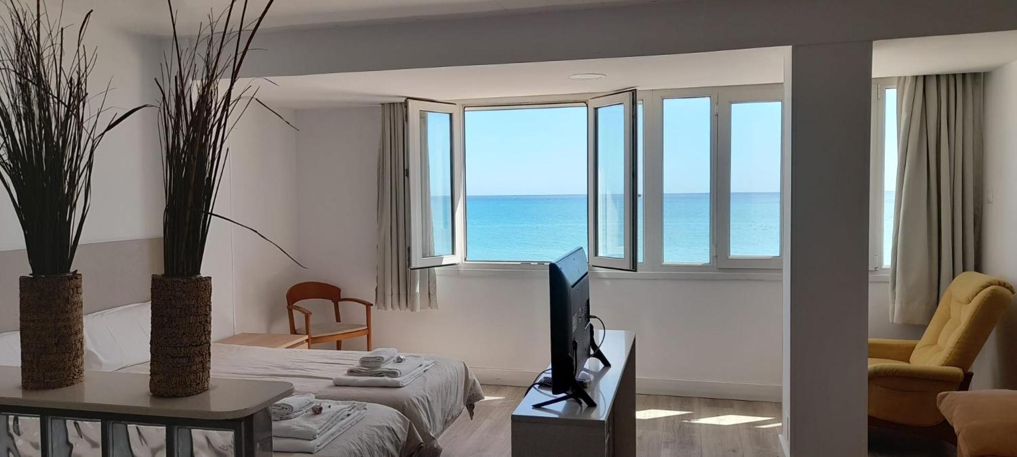 Carihuela Beach Apartamentos Torremolinos Eksteriør billede