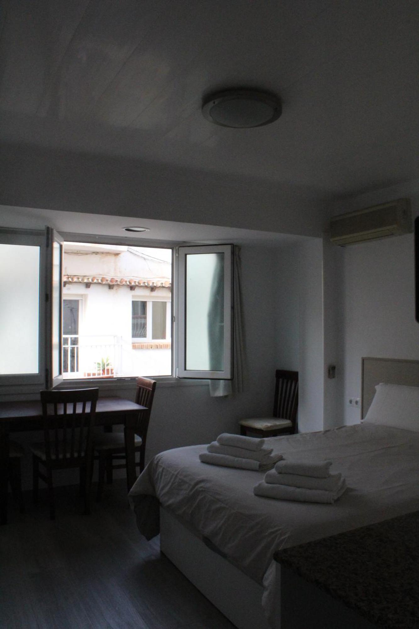 Carihuela Beach Apartamentos Torremolinos Eksteriør billede