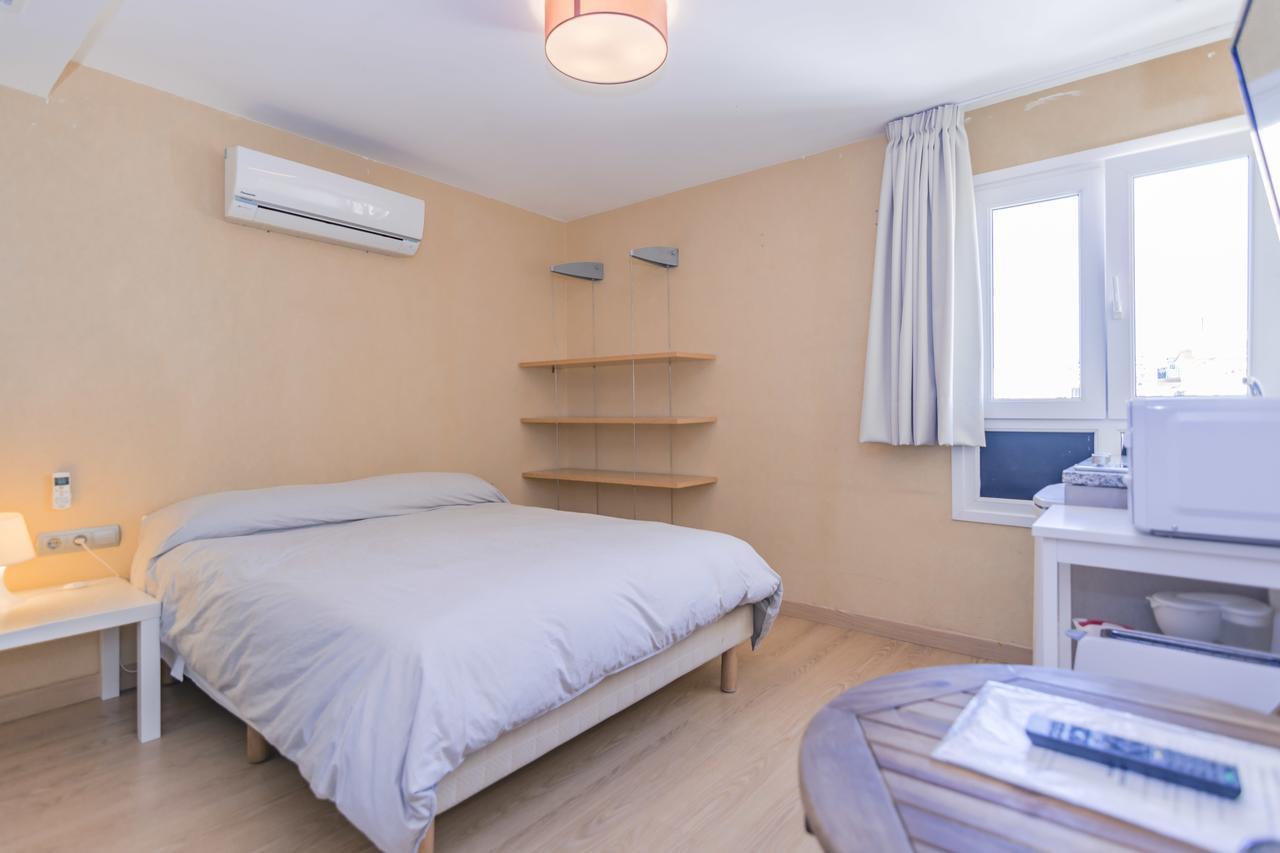 Carihuela Beach Apartamentos Torremolinos Eksteriør billede