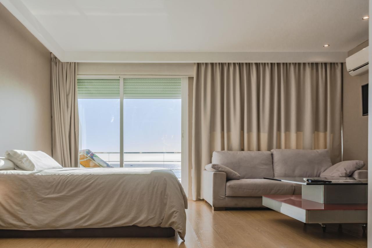 Carihuela Beach Apartamentos Torremolinos Eksteriør billede