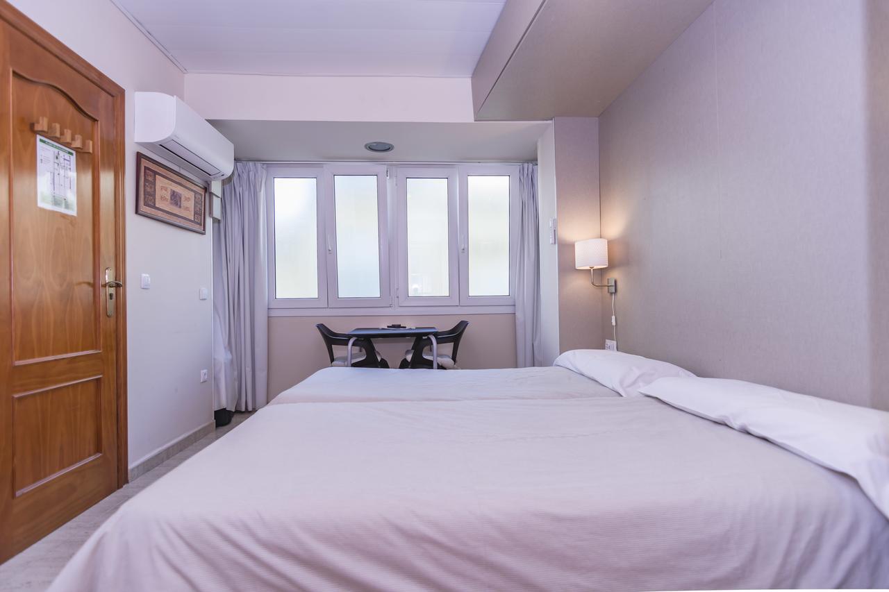 Carihuela Beach Apartamentos Torremolinos Eksteriør billede